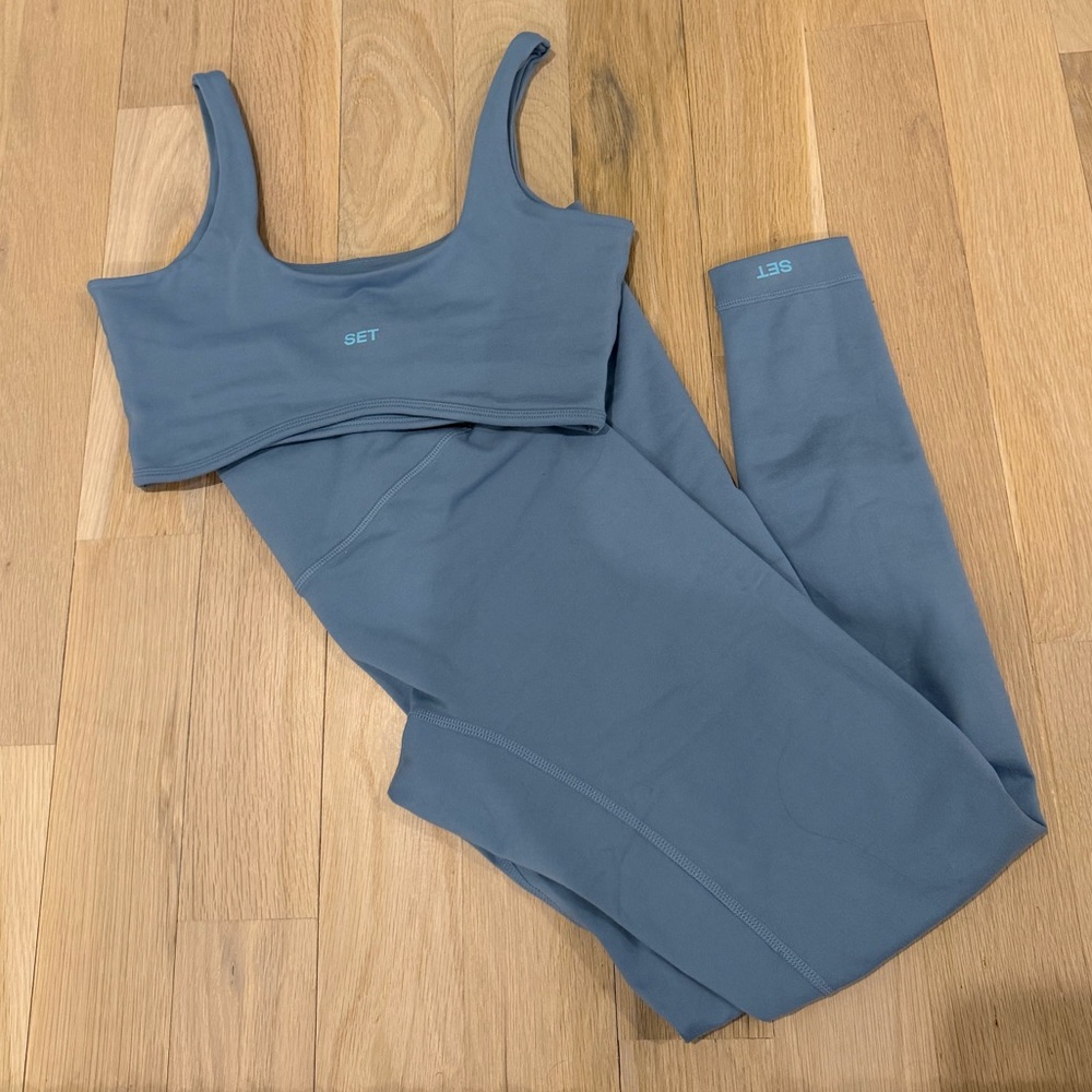 Set active cloud rise scoop bra and legging set slushy